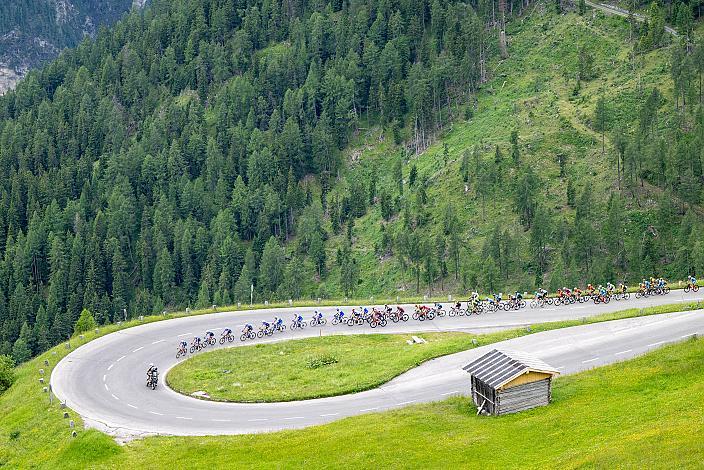 Das Peleton am Grossglockner 72. Tour of Austria, 3. Etappe Silian - St. Johann im Alpendorf
