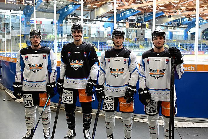 Neu im Team Ryan MacKinnon (Steinbach Black Wings Linz), Tim Geifes, Luis Lindner, Aljaz Predan (Steinbach Black Wings Linz), Luis Lindner, (Steinbach Black Wings Linz) Erstes Eistraining, Steinbach Black Wings Linz , Linz AG Eisarena 