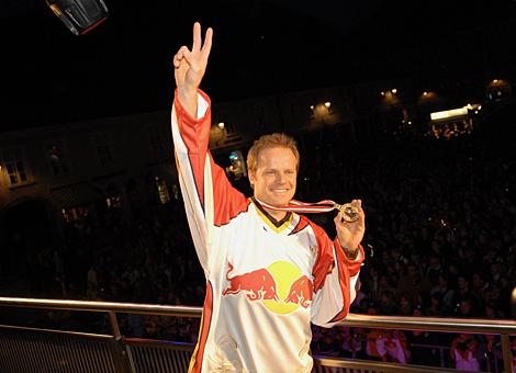 Greger Artursson mit der Meistermedaille.