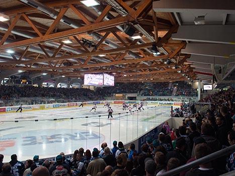 Osttribuene, EHC Liwest Black Wings Linz vs HC Orli Znojmo