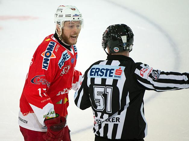 Alexander Egger, Bozen beim Linesmen, EC Red Bull Salzburg vs HCB Suedtirol, Halbfinale, 3. Finale, Play-Offs 