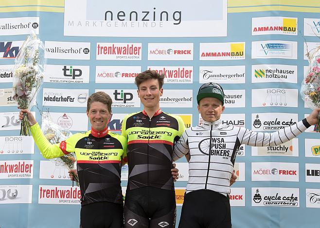 das Sieger Podest, v.l. 2. Patrick Schelling (Team Vorarlberg Santic) ,  Gian Friesecke (SUI, Team Vorarlberg Santic), Sieger, 3. Platz Helmut Trettwer (GER, WSA Pushbikers)