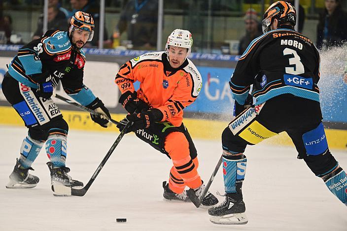 Julian Pusnik (Steinbach Black Wings Linz), Trevor Gooch (Graz 99ers), Greg Moro (Steinbach Black Wings Linz) Win2Day ICE Hockey League,  5. Viertelfinale, Steinbach Black Wings Linz vs Moser Medical Graz 99ers,  Linz AG Eisarena 