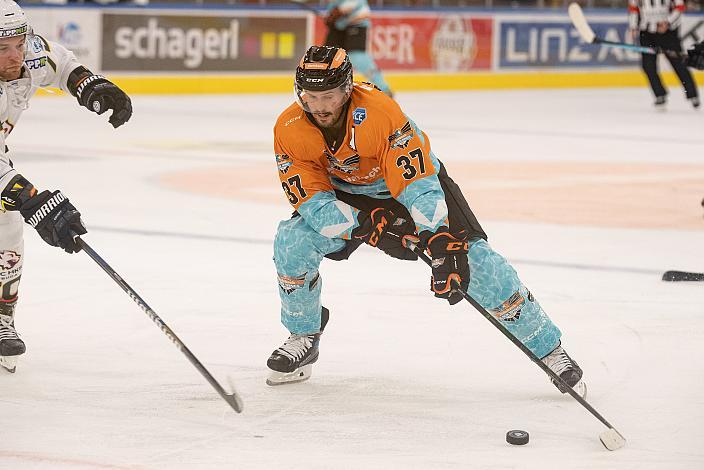 Andreas Kristler (Steinbach Black Wings Linz) Steinbach Black Wings Linz  vs MAC Budapest