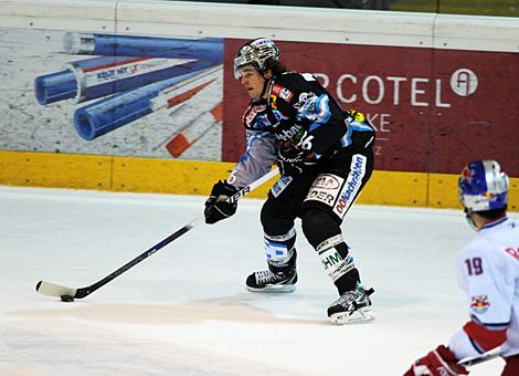 Martin Mairitsch Liwest Black Wings Linz vs. EC Red Bull Salzburg