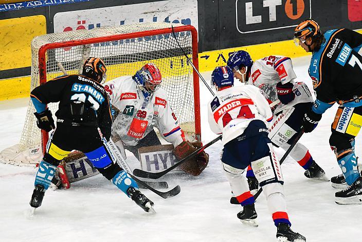  Tormann Evan Buitenhuis (HC Tiwag Innsbruck - Die Haie), Brian Lebler (Steinbach Black Wings Linz), Shawn St.Amant (Steinbach Black Wings Linz) Win2Day ICE Hockey League,  Steinbach Black Wings Linz vs Tiwag Innsbruck - Die Haie, Linz AG Eisarena 