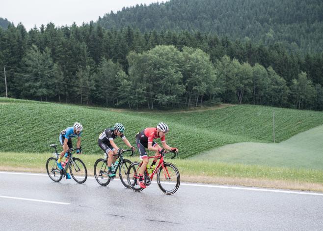 v.l. Markus Eibegger (AUT, Team Felbermayr Simplon Wels) , Lukas Pöstlberger (AUT, Bora - Hansgrohe), Michael Gogl (AUT, Trek - Segafredo) Rad Staatsmeisterschaft, Elite Herren, Grein an der Donau
v.l. Markus Eibegger (AUT, Team Felbermayr Simplon We