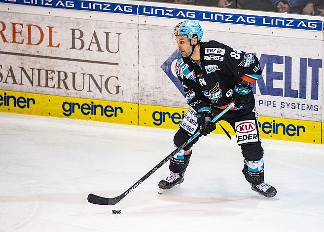 Im Bild:  Dragan Umicevic (EHC Liwest Black Wings Linz) Eishockey,  EHC Liwest Black Wings Linz vs Red Bull Salzburg