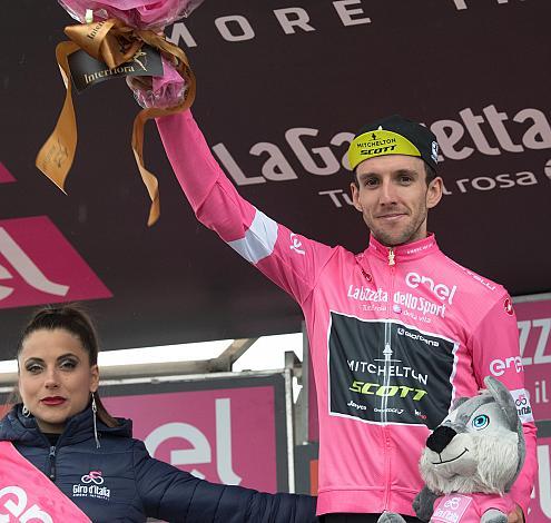im Rosa Trikot des Gesamtführenden Simon Yates (GBR, Mitchelton-Scott) San Vito al Tagliamento -  Monte Zoncolan 186km
im Rosa Trikot des GesamtfÃ¼hrenden Simon Yates (GBR, Mitchelton-Scott) San Vito al Tagliamento -  Monte Zoncolan 186km
