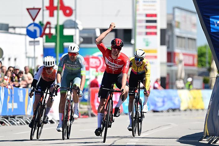 Sprint der Verfolger Fabian Steininger (AUT, WSA KTM Graz) Herren Elite, U23, Road Cycling League Austria, 63. Raika Kirschbluetenrennen, Wels, Oberösterreich