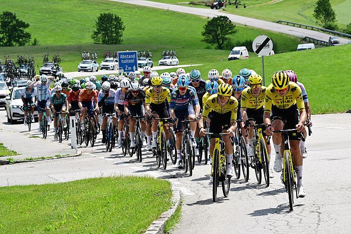 Das Peloton unterwegs im Mühlviertel 4. Etappe Aigen - Schlägl - Aigen - Schlägl, 16. Int. Oberösterreich Rundfahrt