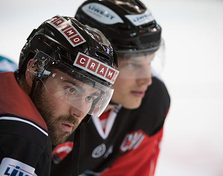 Dan DaSilva (EHC Liwest Black Wings Linz) EHC Liwest Black Wings Linz vs HC Kosice