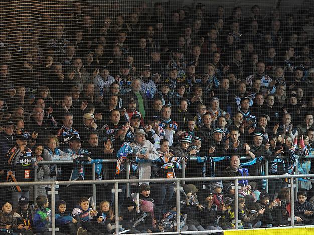Volles Haus in Linz, EHC Liwest Black Wings Linz vs. UPC Vienna Capitals, 3. Viertelfinale