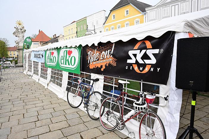 Start zur 10. Kirschblüten Radklassik, Rad Klassik, Oldtimer, Vintage, Stahlrad, Radsport, Eferding, Oberösterreich