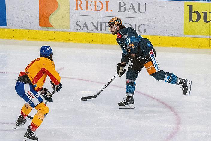 Shawn St.Amant (Steinbach Black Wings Linz) Steinbach Black Wings Linz vs Migross Supermercati Asiago Hockey 1935, Linz AG Eisarena 