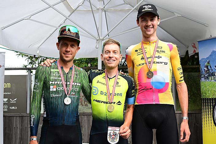Podest Herren Berg Sieger am Gaisberg Hermann Pernsteiner (AUT, D2mont Merida Cycling), 2. Platz Riccardo Zoidl (AUT, Hrinkow Advarics), 3. Platz Philipp Hofbauer (AUT, Team Vorarlberg),  Herren Elite, U23, Road Cycling League Austria, Gaisbergrennen Salzburg