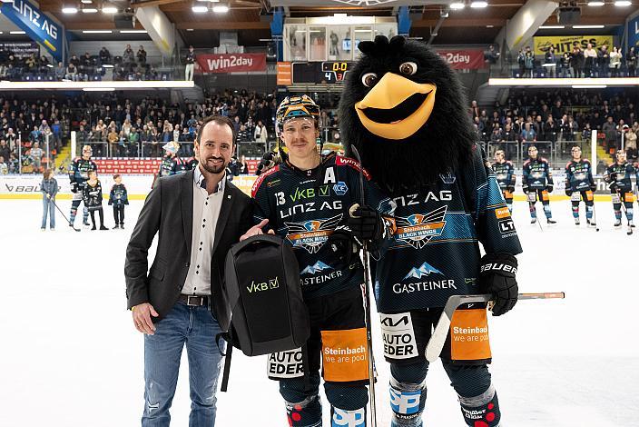 Spieler des Abends Gerd Kragl (Steinbach Black Wings Linz) Steinbach Black Wings Linz vs spusu Vienna Capitals, ICE Eishockey Liga, Linz AG Eisarena