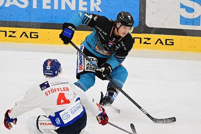 Elias Stöffler (HC Tiwag Innsbruck - Die Haie), Brian Lebler (Steinbach Black Wings Linz), 26. Runde ICE, Steinbach Black Wings Linz vs HCInnsbruck, Linz AG Eisarena 