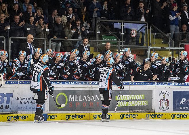 Im Bild: Stefan Gaffal (EHC Liwest Black Wings Linz) feiert das 4 zu 0  Eishockey,  EHC Liwest Black Wings Linz vs Moser Medical Graz 99ers