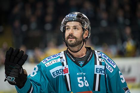 Sebastien Piche (EHC Liwest Black Wings Linz) EHC Liwest Black Wings Linz vs Vienna Capitals