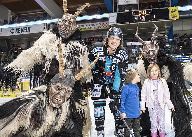 Brian Lebler (EHC Liwest Black Wings Linz) mit den Perchten EHC Liwest Black Wings Linz vs HCB Suedtirol Alperia