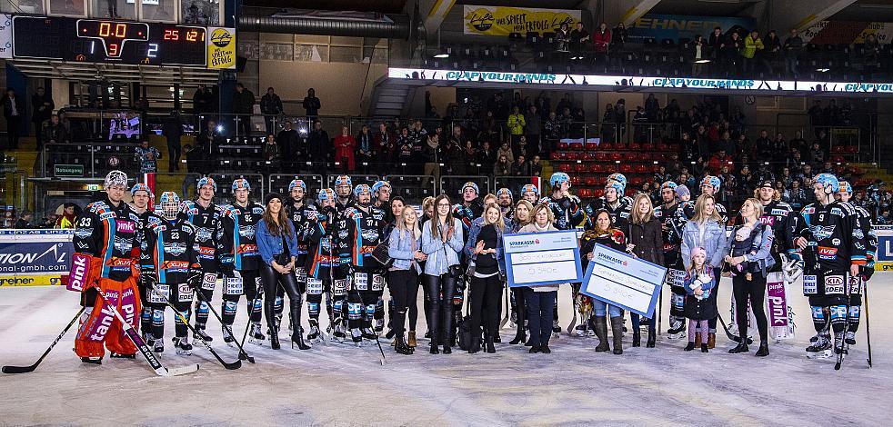Im Bild: Ladies Charity,  Eishockey,  EHC Liwest Black Wings Linz vs Red Bull Salzburg