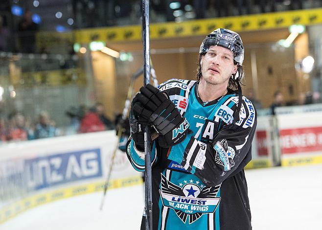Brian Lebler (EHC Liwest Black Wings Linz)  EHC Liwest Black Wings Linz vs EC Red Bull  Salzburg 6. Semifinale