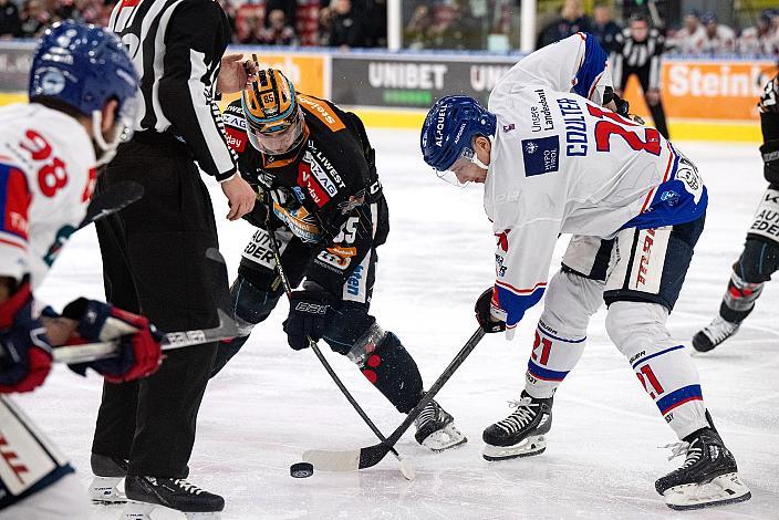 Michael Haga (Steinbach Black Wings Linz), Tyler Coultier (HC Tiwag Innsbruck - Die Haie) Steinbach Black Wings Linz vs HC TIWAG Innsbruck - Die Haie. Runde 35, ICE Hockey League, Steinbach Black Wings Linz, Linz AG Eisarena 