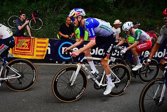 Aleksandr Vlasov (RUS, Red Bull - BORA - hansgrohe) Stage 18,  Fai della Paganella  -  Pieve di Soligo   (171km)