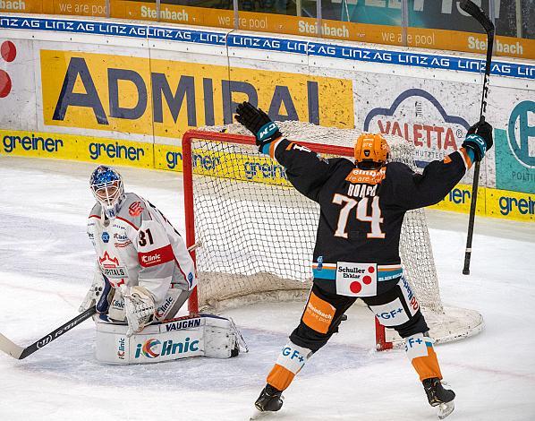 Tormann Jared Coreau (iClinic Bratislava Capitals), Josh Roach (Steinbach Black Wings 1992) Steinbach Black Wings 1992 vs iClinic Bratislava Capitals, Qualifikationsrunfe Eishockey, Bet at Home ICE Hockey League