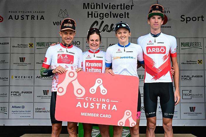 Liga Sieger 2025, v.l. Herren Elite Riccardo Zoidl (AUT, Hrinkow Advarics), Damen Elite Lydia Ventker (GER, RSG Team Cookina ARBÖ ASKÖ Graz/ RSV Gütersloh 1931 e.V),  U23 Damen Amelie Cooper (GBR, Union Raiffeisen Radteam Tirol), U23 Herren Richard Riska (SVK, Hrinkow Advarics), , Cycling League Austria Radliga, Mühlviertler Hügelwelt Classic Elite Damen, Königswiesen, OÖ