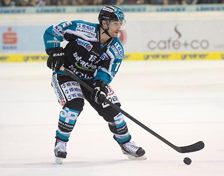 Brett McLean (EHC Liwest Black Wings Linz), EHC Liwest Black Wings Linz vs HC TWK Innsbruck  Die Haie