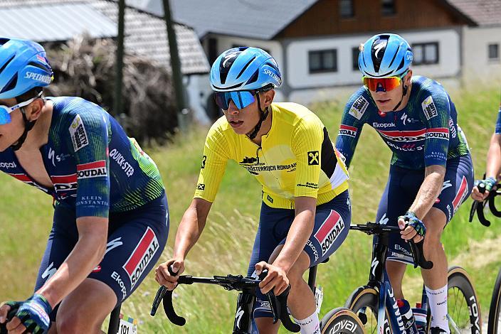 Im Gelben Trikot des Gesamtführenden Henrique Ribeiro Bravo (BRA, Soudal - Quickstep Devo Team)  4. Etappe Aigen - Schlägl Aigen - Schlägl, Oberösterreich Rundfahrt