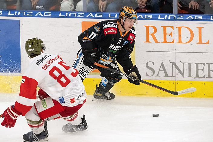 Mike Dalhuisen (HCB Suedtirol Alperia), Brodi Stuart (Steinbach Black Wings Linz) Steinbach Black Wings Linz vs HCB Suedtirol Alperia, 15. Runde ICE Hockey League, Steinbach Black Wings Linz, Linz AG Eisarena 