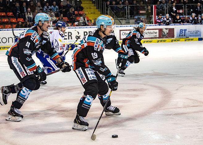 Im Bild: Mario Altmann (EHC Liwest Black Wings Linz), Marco Brucker (EHC Liwest Black Wings Linz) Eishockey,  EHC Liwest Black Wings Linz vs EC Panaceo VSV