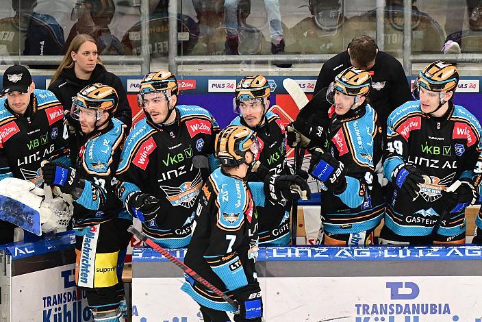 Brian Lebler (Steinbach Black Wings Linz) feiert das Tor  zum 1. zu 1, Win2Day ICE Hockey League,  Steinbach Black Wings Linz vs Olimpija Ljubljana,  Linz AG Eisarena 
