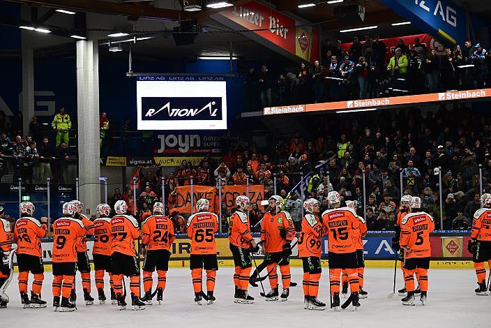 Das Team der Moser Medical Graz 99ers verliert Spiel 7 in Linz, Win2Day ICE Hockey League, 7. Viertelfinale, Steinbach Black Wings Linz vs Moser Medical Graz 99ers,  Linz AG Eisarena 
