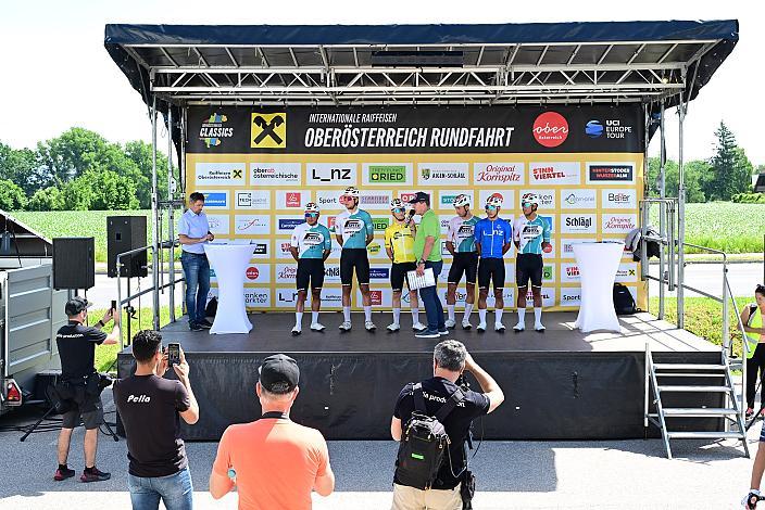 Team Petrolike (MEX) Im gelben Trikot des Gesamtführenden Lorenzo Galimberti (ITA, Petrolike) 2. Etappe Eferding - Ried im Innkreis, 15. Int. Raiffeisen OÖ-Radrundfahrt UCI Kat. 2.2