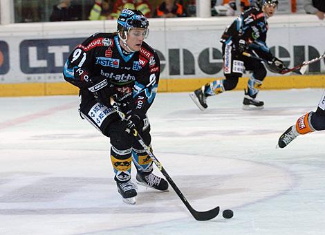#91 Martin Grabher-Meier, Stuermer, EHC Liwest Black Wings Linz