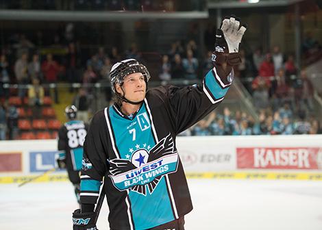 Brian Lebler (EHC Liwest Black Wings Linz)  EHC Liwest Black Wings Linz  vs Straubing Tigers