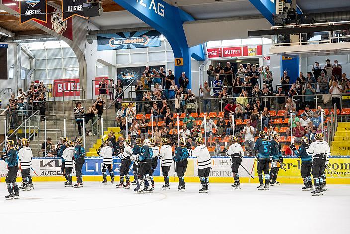 Das Team der Steinbach Black Wings Linz beim Training, Steinbach Black Wings Linz Steinbach Black Wings Linz, Linz AG Eisarena 