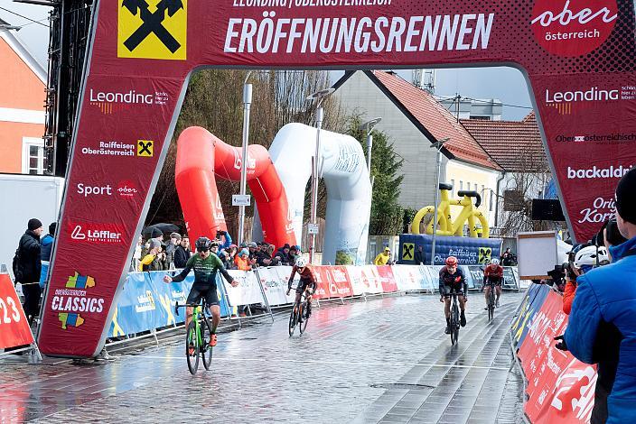 Sieger Jaka Primozic (SLO, Hrinkow Advarics)  63. Saison Eroeffnung Leonding Herren, Road Cyling League Austria