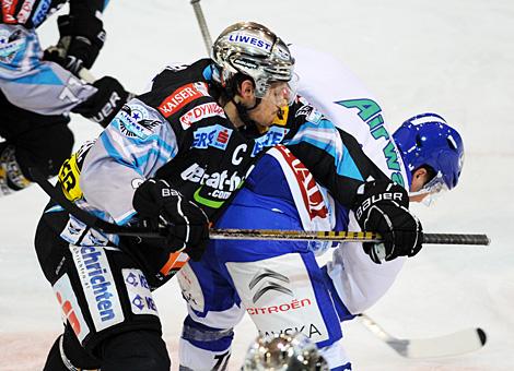 Philipp Lukas Liwest Black Wings Linz vs. KHL Medvescak Zagreb