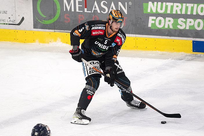 Raphael Wolf (Steinbach Black Wings Linz) Steinbach Black Wings Linz vs Hydro Fehervar AV 19, 20. Runde ICE Hockey League, Steinbach Black Wings Linz, Linz AG Eisarena 