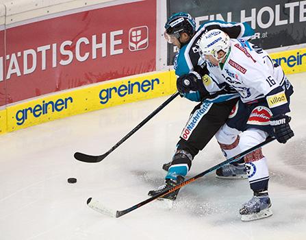 Daniel Mitterdorfer (EHC Liwest Black Wings Linz) und Daniel Nageler (EC VSV), EHC Liwest Black Wings Linz vs EC VSV