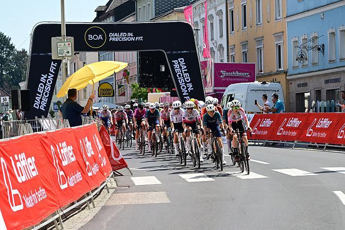 Anna Kiesenhofer (AUT, Team Cookina ARBÖ ASKÖ Graz RLM Stmk) an der Spitze im Damenrennen, Österreich Staatsmeisterschaft, Strasse, ÖSTM Schwanenstadt - OÖ