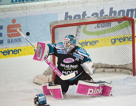 Tormann Michael Ouzas (EHC Liwest Black Wings Linz), EHC Liwest Black Wings Linz vs HC Orli Znojmo, 4. Semifinale