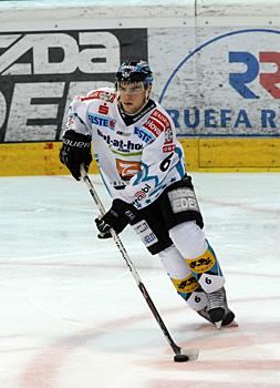 #6 Alexander Pallestrang, Verteidiger, Liwest Black Wings Linz