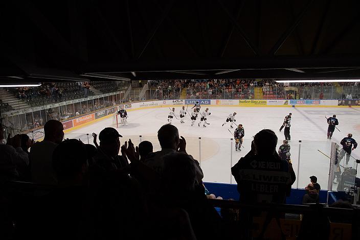 Die Steinbach Black Wings Linz feiern das Tor zum 2 zu 3 , Steinbach Black Wings Linz vs Eisbären Berlin,  WIn2day ICE Hockey League