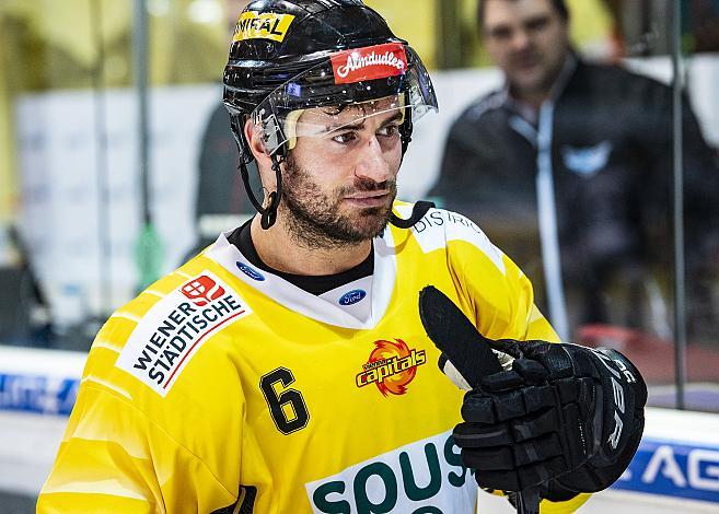 Im Bild:  Rafael Rotter (spusu Vienna Capitals), Eishockey,  EHC Liwest Black Wings Linz vs Spusu Vienna Capitals